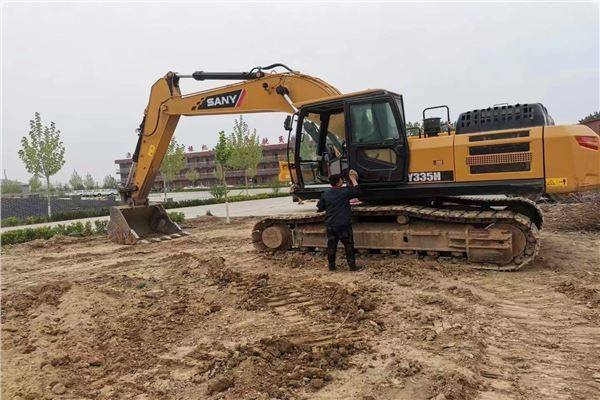 新县挖掘机学校