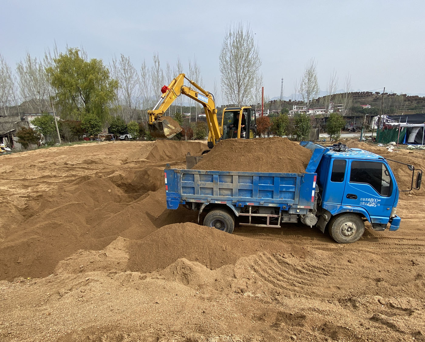 新县***挖掘机培训